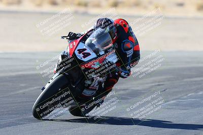 media/Jan-12-2025-CVMA (Sun) [[be1d2b16e3]]/Race 2-Supersport Middleweight/